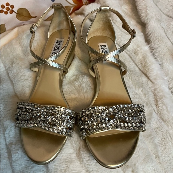 Badgley Mischka Shoes - Badgley Mischka Women 7 Gold Leather Jeweled Wedge Strappy Dressy NYE Event Heel